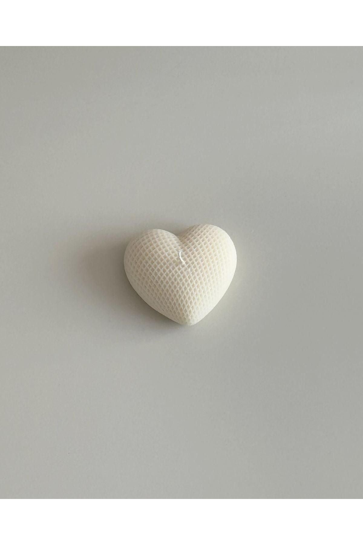 Beyaz Renk Kalp Desenli Tekli Mum