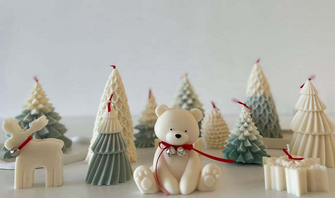 Dekoratif mum yeni yıl Çam ağacı +ayı +Geyik Kar tanesi toplam 7 parça