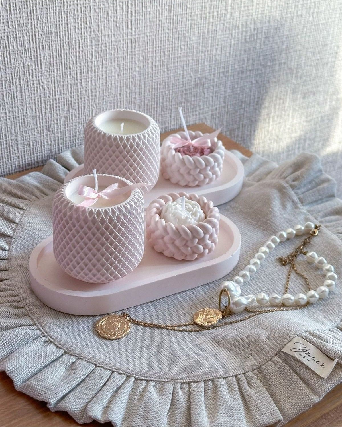 SCA Oval Tepsi ve Büyük Mumluk ve Küçük Mumluk ve Küçük Şakayık Gül Mum Hediye