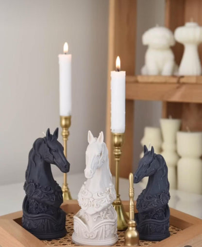 Dekoratif Mum Siyah At2 Adet +Beyaz At 1 Adet +Şamdanlık Mum Toplam 5 Parça