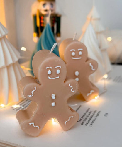 Dekoratfi Mum Çam ağaç +Küçük Adam Toplam 3 Parça