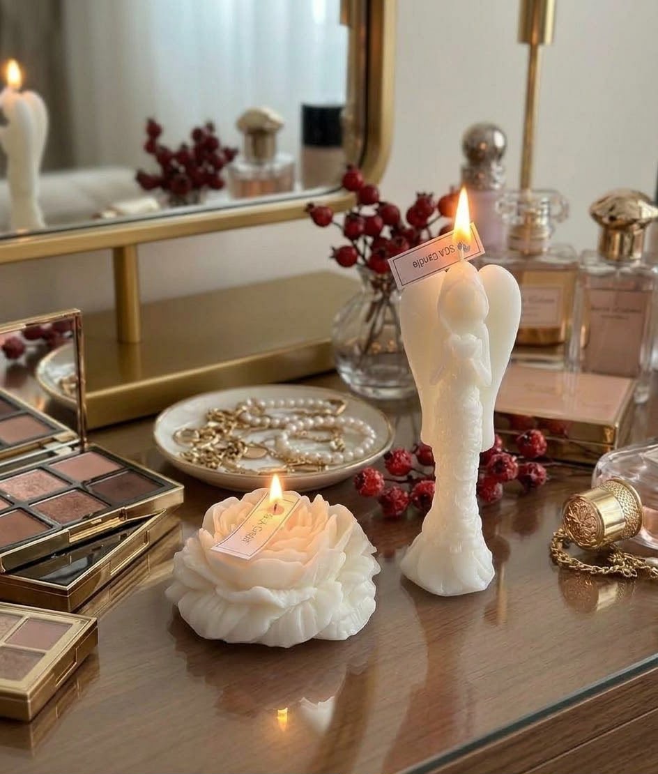 Dekoratif Mum Melek +Şakaik Gül 10x10  toplam 2 parça