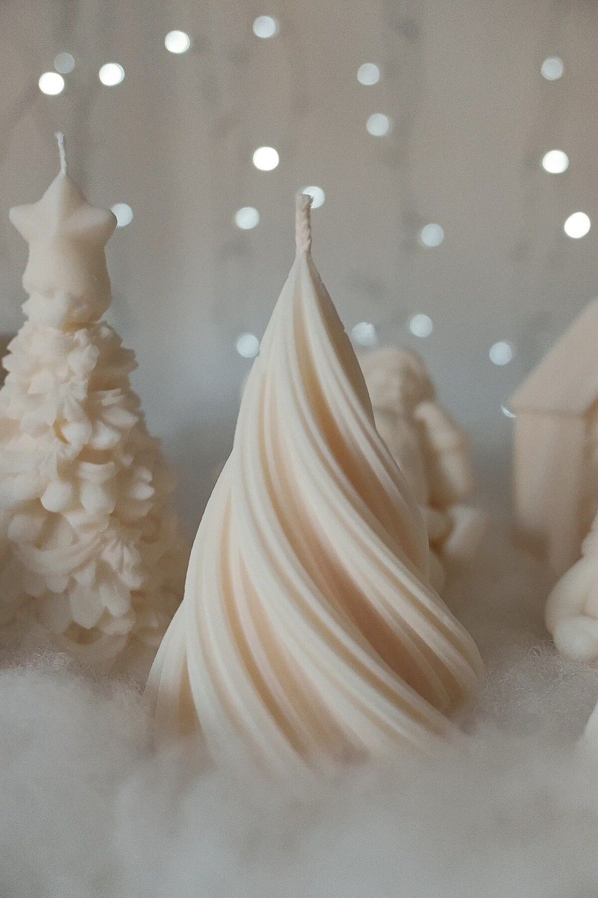 Çam Ağacı Yılbaşı Beyaz Dekoratif Mum %100 Soya Wax Kokulu – görsel 6