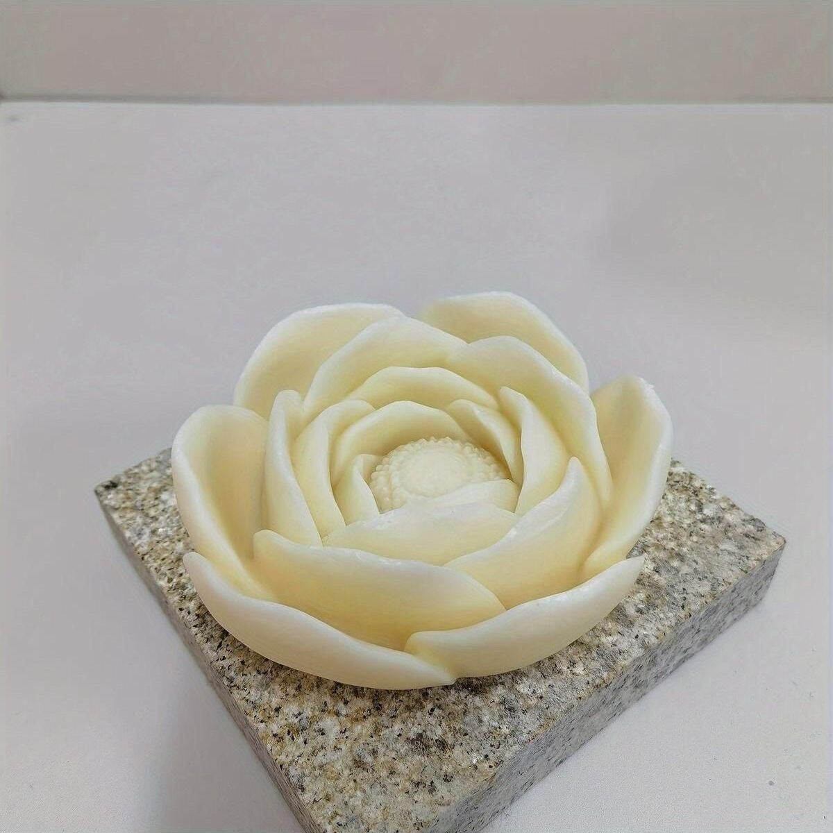 Çiçek 3'lü Beyaz Mum Candle