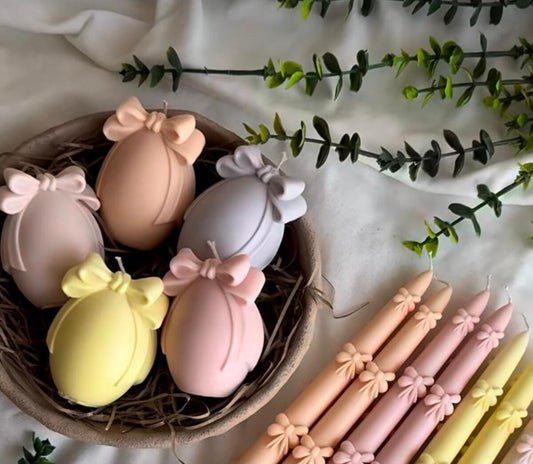 Dekoratif Mum Kurdele Yumurta Formlu Pastel Lila + Şamdanlık Mum Toplam 3 Parça