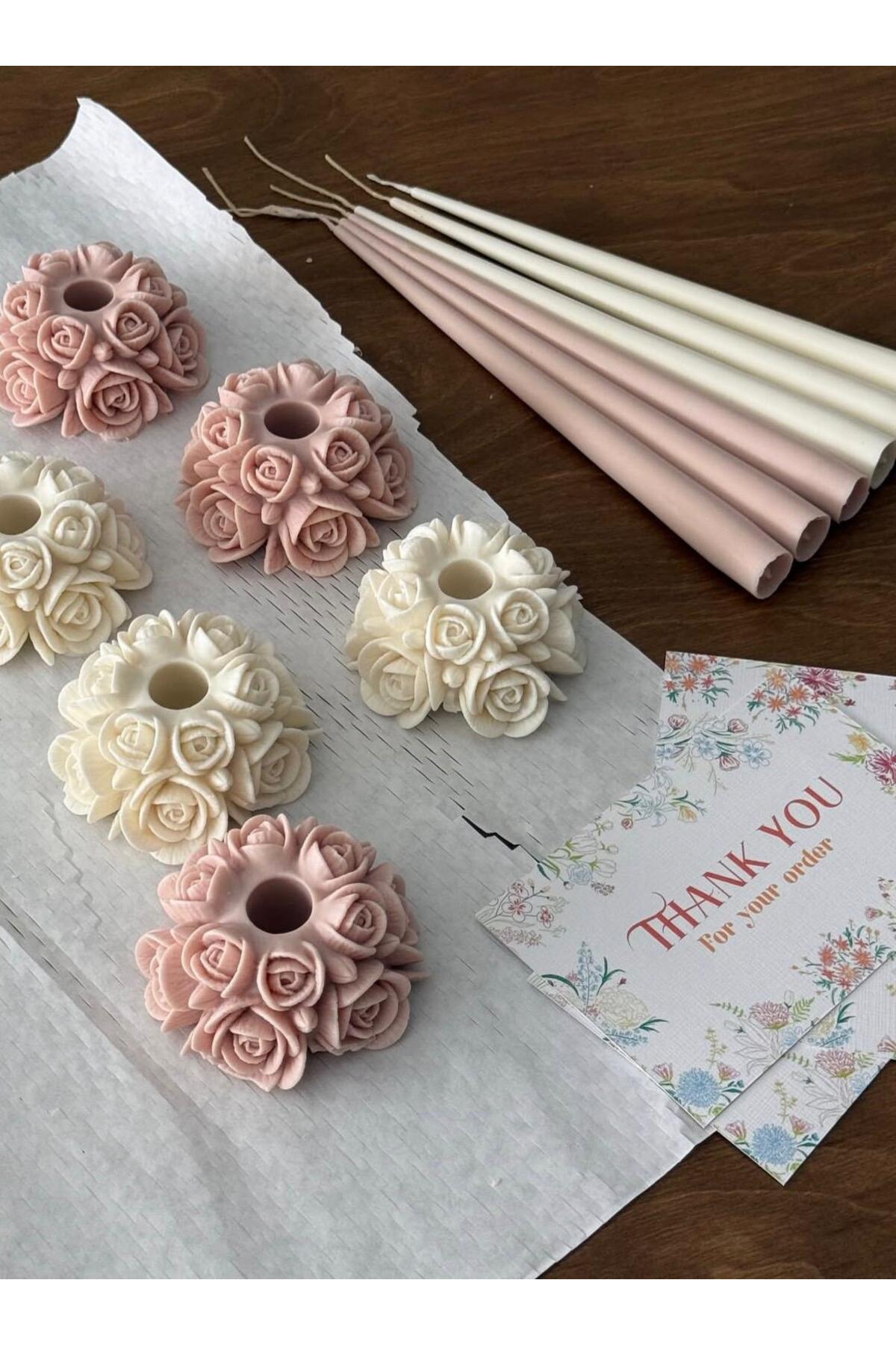 Dekoratif Mum Şamdanlık Çiçek Desenli Pembe + Beyaz Karışım 2 Şamdanlık + 2 Çiçek Toplam 4 Parça – görsel 3
