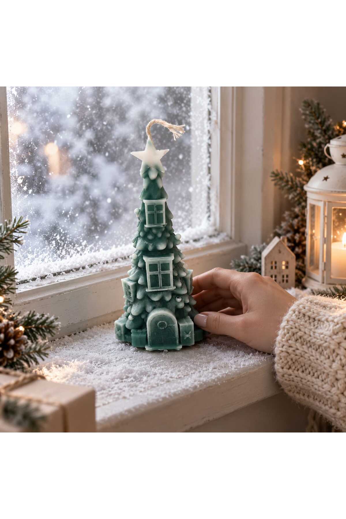Dekoratif Mum Yılbaşı Temalı Çam Ağaç Ev Desenli 15 cm Uzunluğunda – görsel 8