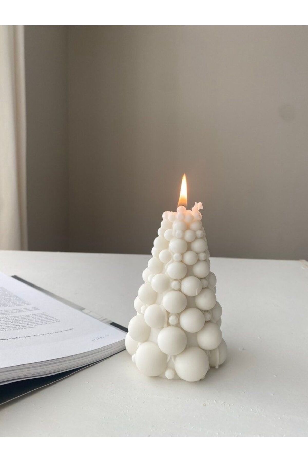 Top Çam Ağacı Yılbaşı Beyaz Dekoratif Mum %100 Soya Wax – görsel 2